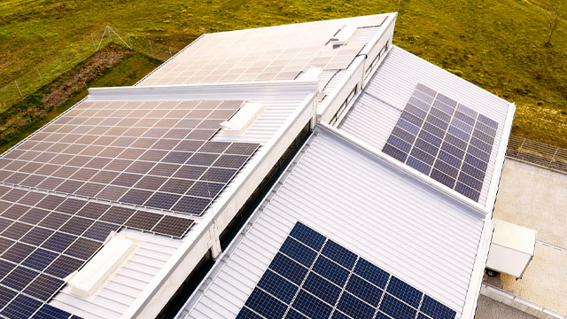Was sind die für Vorteile der Photovoltaikversicherung für Gewerbetreibende?